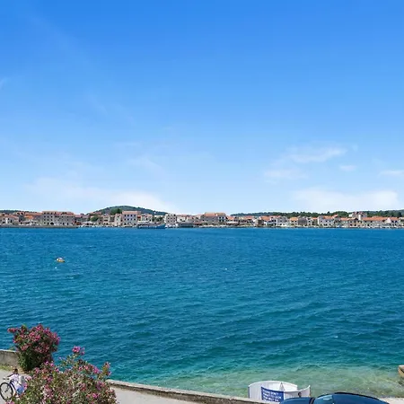 Apartment Stunning In *