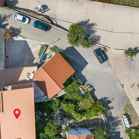 Lovely Apartment In Brodarica With Wifi